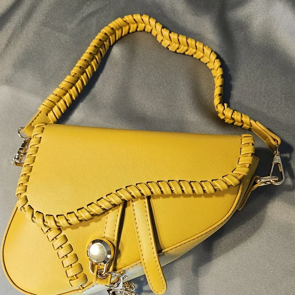 SPRING SALE!! Yellow Commuter Designer Women's Bag - Picture 8 of 9